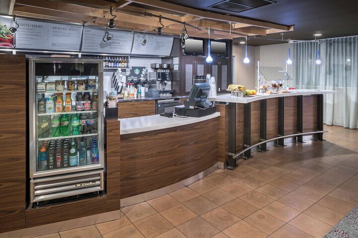 Courtyard by Marriott West Orange
