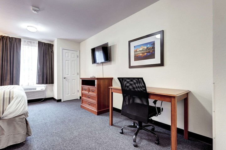Room 40 of 46