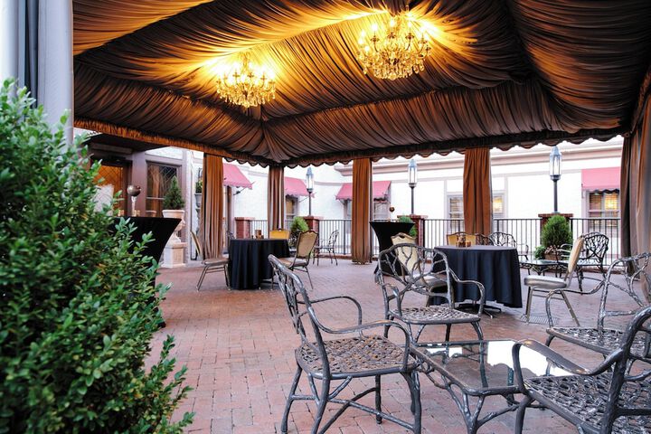 Grand Bohemian Lodge Asheville Autograph Collection