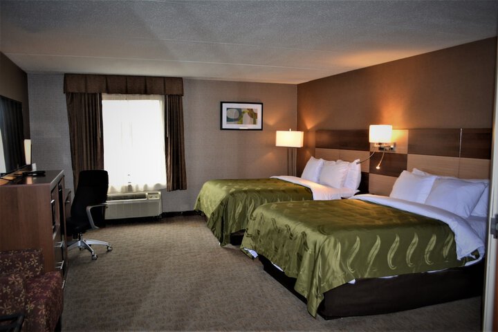 Room 12 of 25