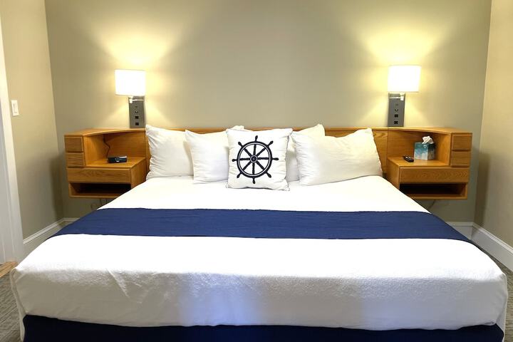 Room 27 of 111