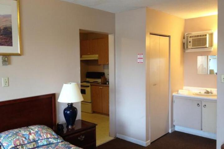 Lotus Motel