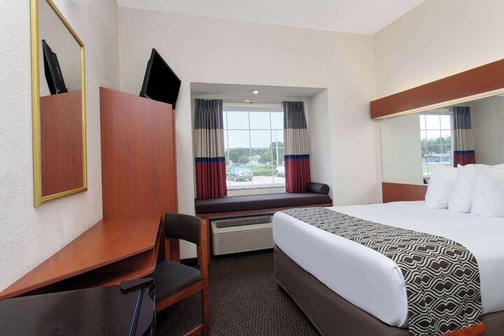 Room 31 of 53