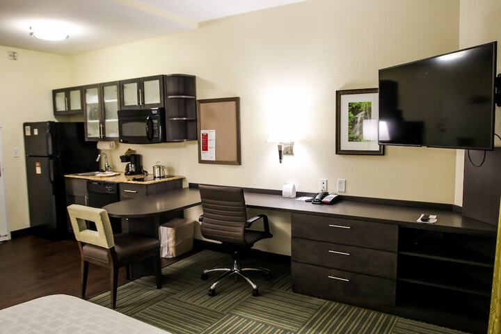 Room 14 of 32