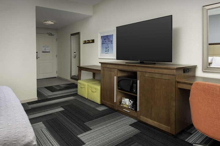Hampton Inn Pittsburgh / Monroeville