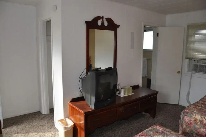 MECCA MOTEL