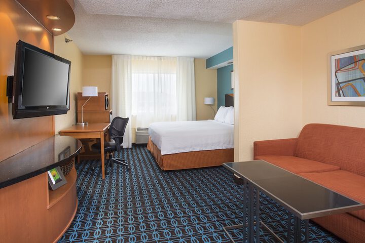 Room 14 of 24