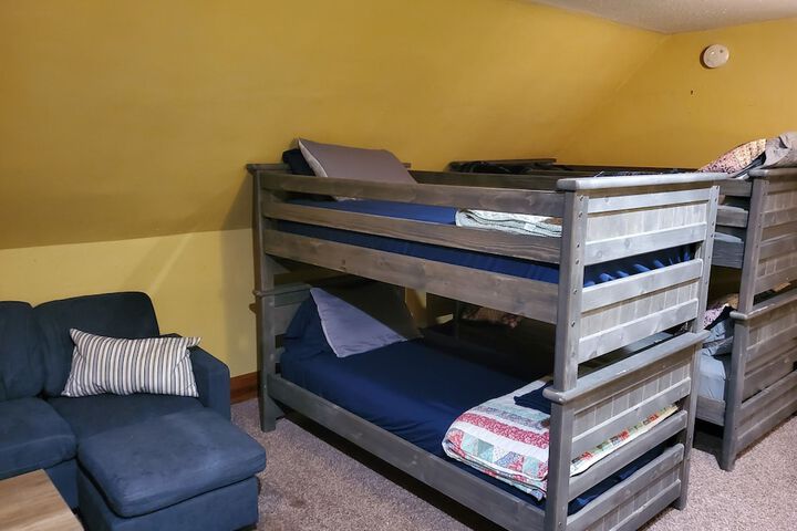 Room 16 of 74