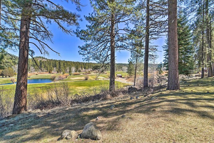 Quiet Home w / Graeagle Meadows Golf Course View!