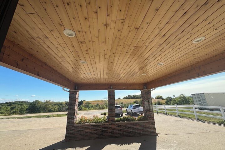 Covered Bridge Inn