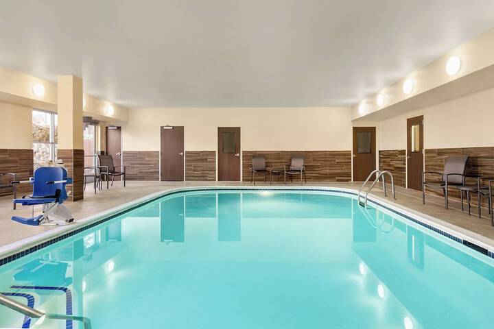 Pool 3 of 25