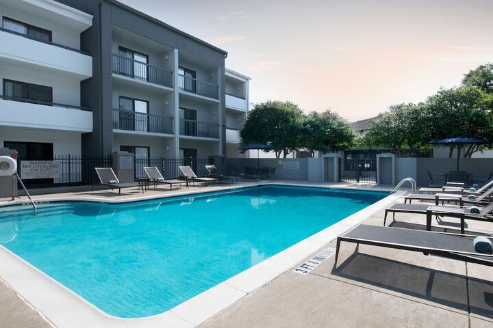 Pool 2 of 34