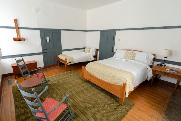 Shaker Village of Pleasant Hill
