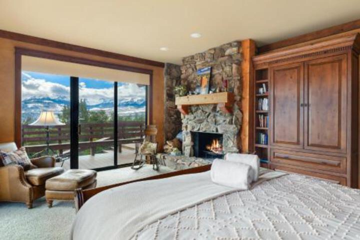 Peregrine Point 103 Home