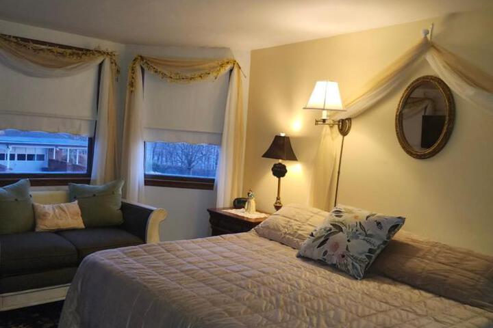 The White Birch Inn