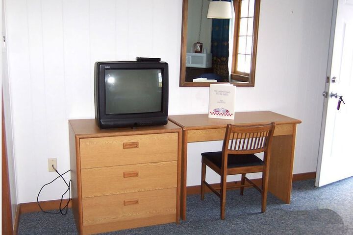 Room 5 of 6
