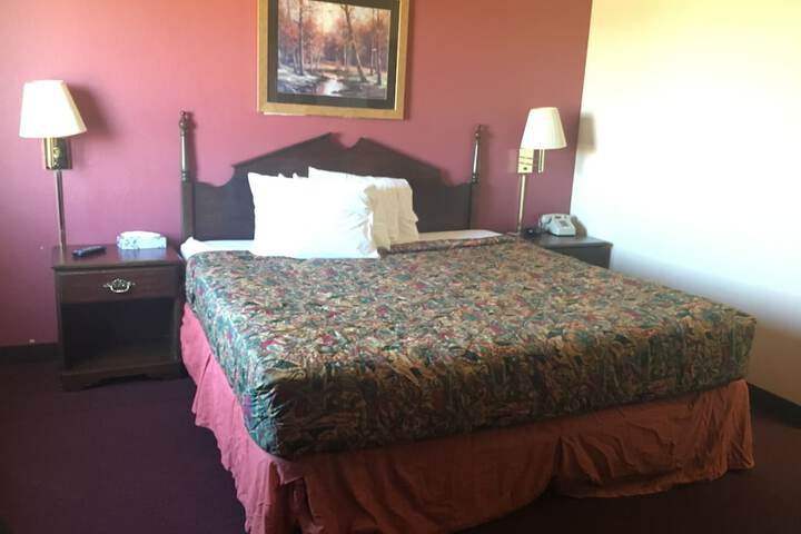 Room 18 of 21