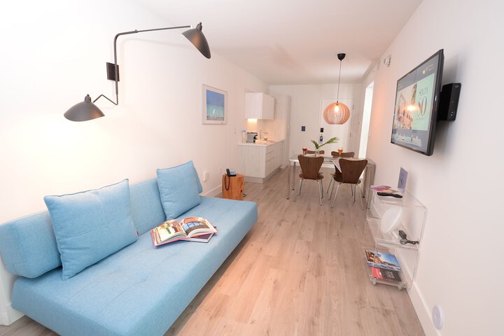 Room 48 of 103
