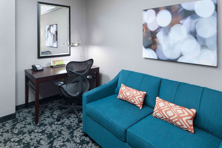 Room 13 of 34