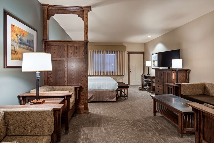 Room 12 of 40