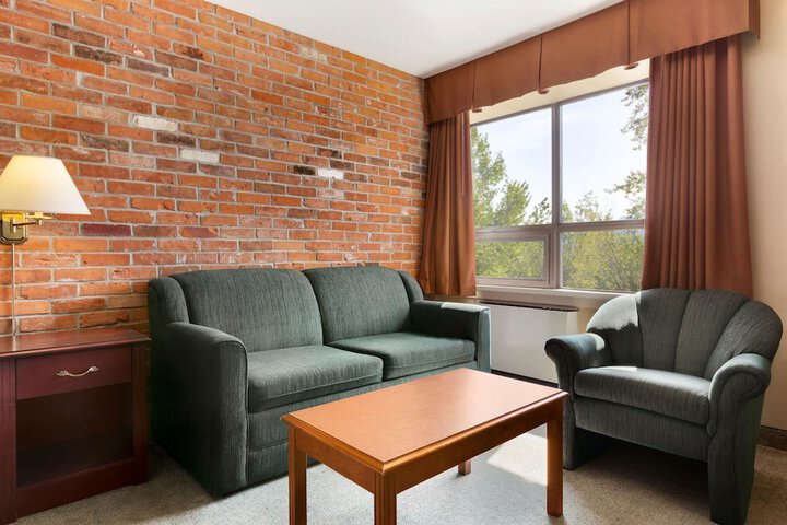 Room 14 of 20