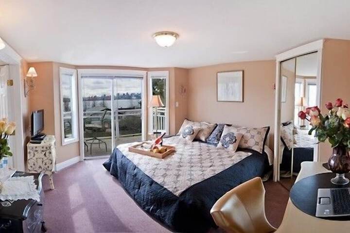 Ocean Breeze B & B