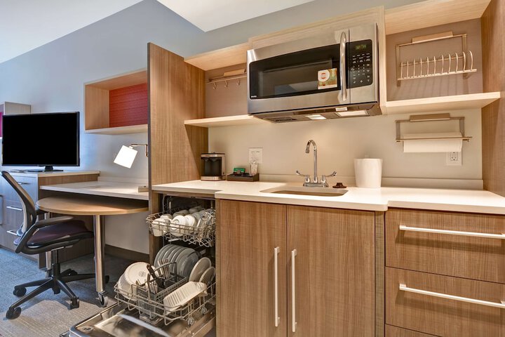 Home2 Suites Naples I-75 Pine Ridge Road FL