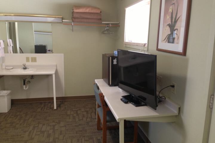 Room 18 of 34