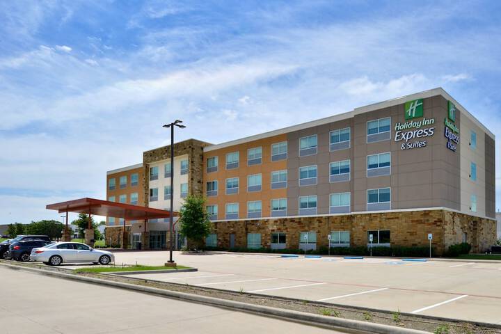 Holiday Inn Express & Suites Wylie West by IHG