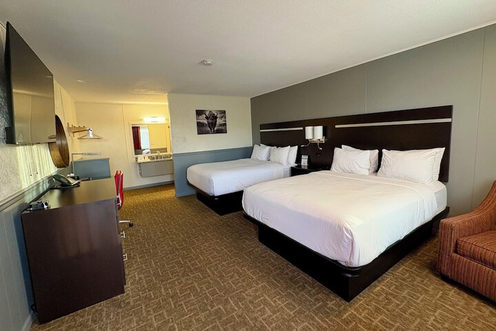 Americas Best Value Inn Wall