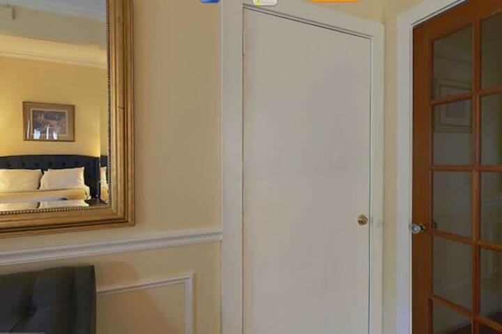 Room 23 of 36
