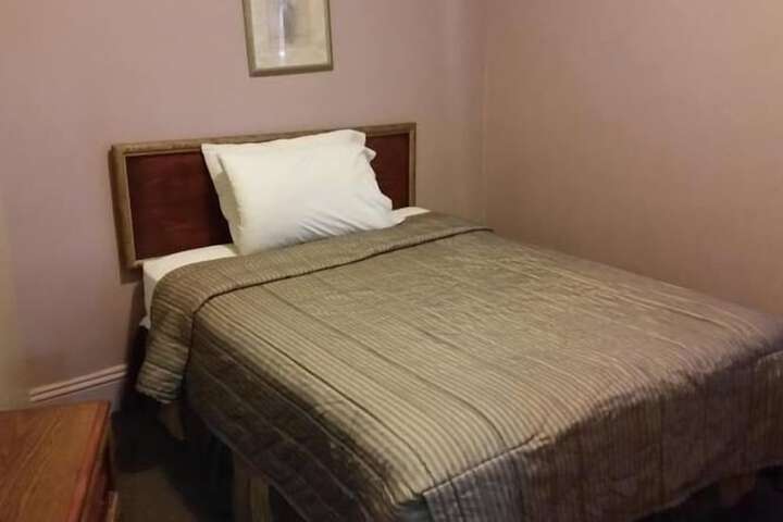 A Voyageurs Guest House