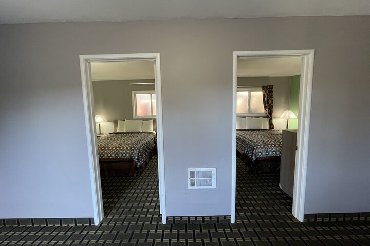 Room 61 of 84
