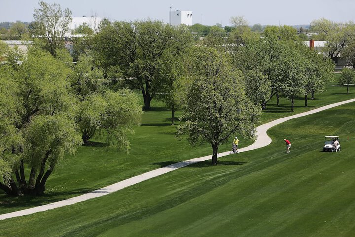 Holiday Inn & Suites Sioux Falls - Airport by IHG