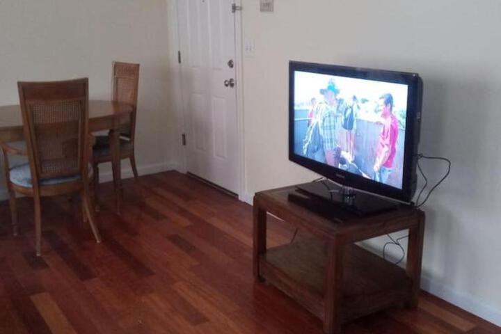 1 bedroom with free parking