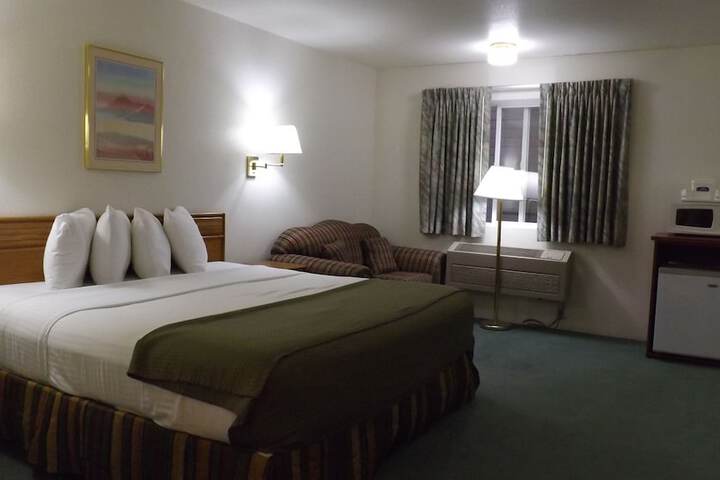Room 17 of 52