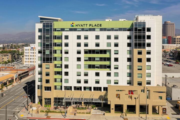 Hyatt Place Glendale / Los Angeles