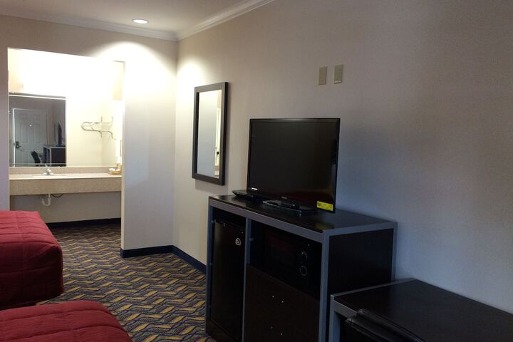 Room 21 of 24