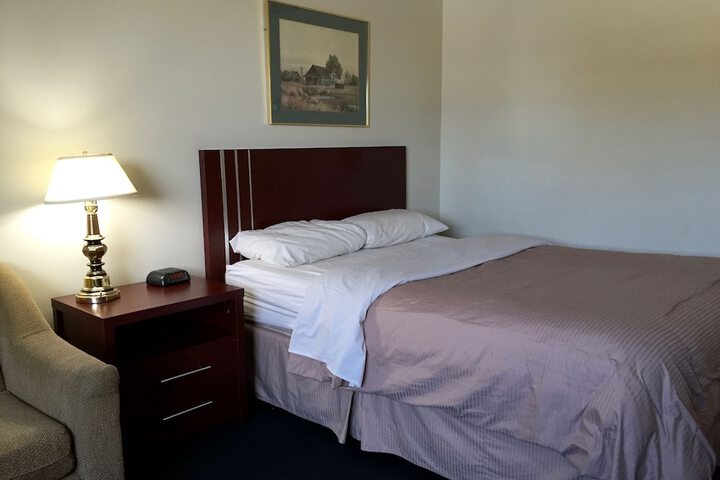 Room 16 of 48