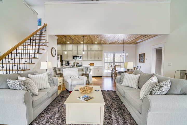 Dale Hollow Cottage w / Covered Porch & Lake Views!