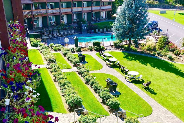 Hotel 6 of 100