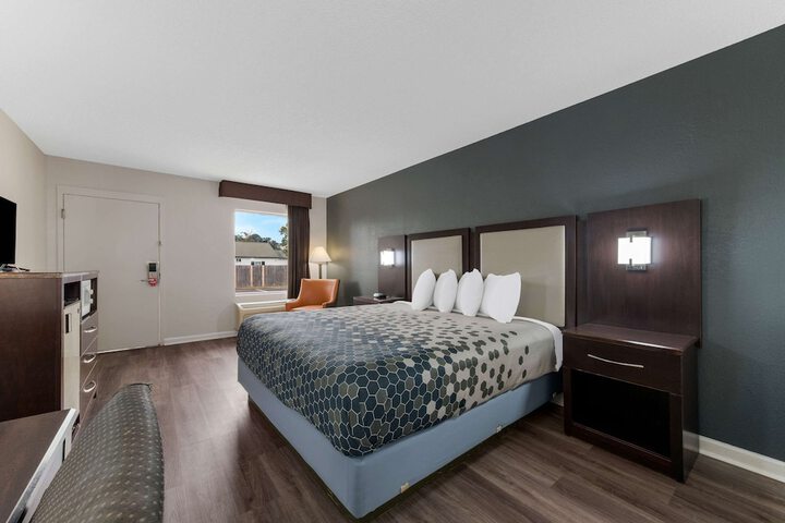 Econo Lodge Cheraw Market Street