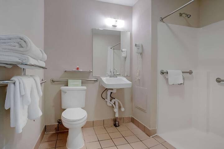 Room 5 of 21