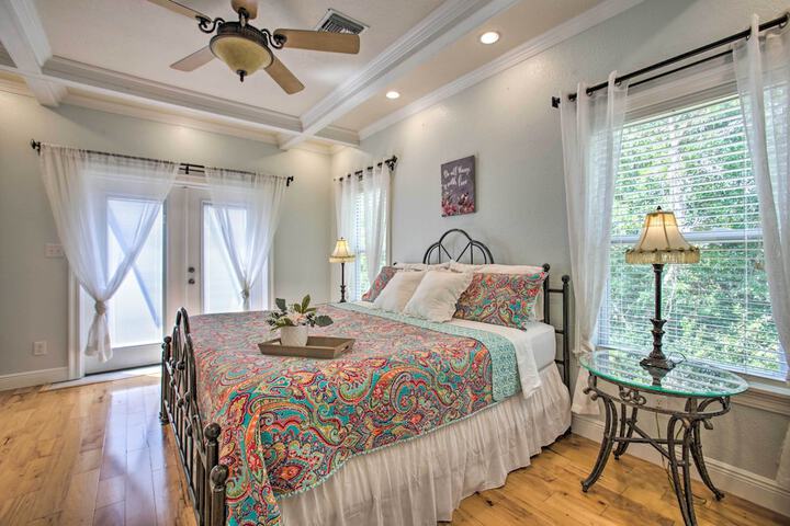 Waveland Family House 4-minute Drive to the Beach