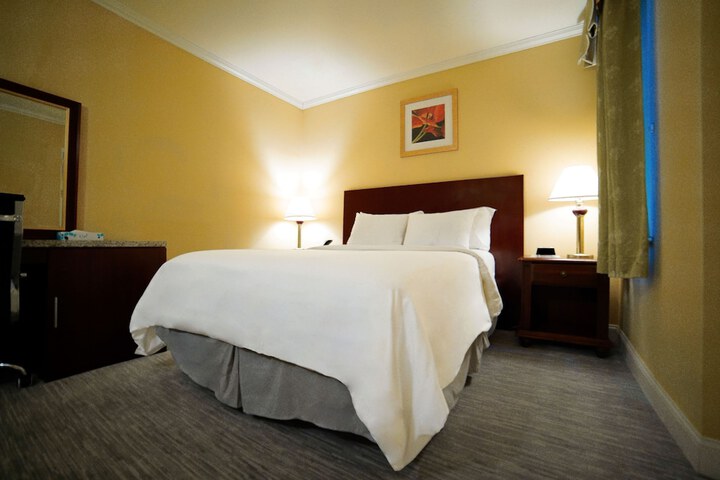 Room 41 of 83