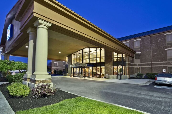 Hotel 3 of 49