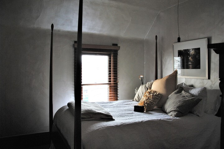 Room 34 of 77