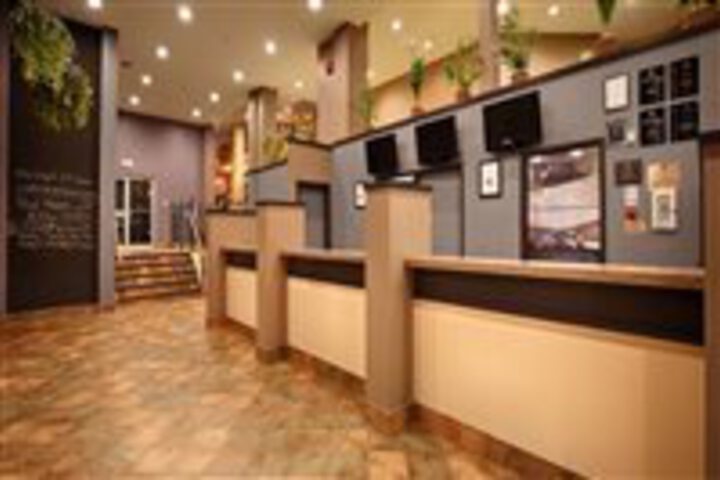 WYNDHAM GARDEN NIAGARA FALLS FALLSVIEW (