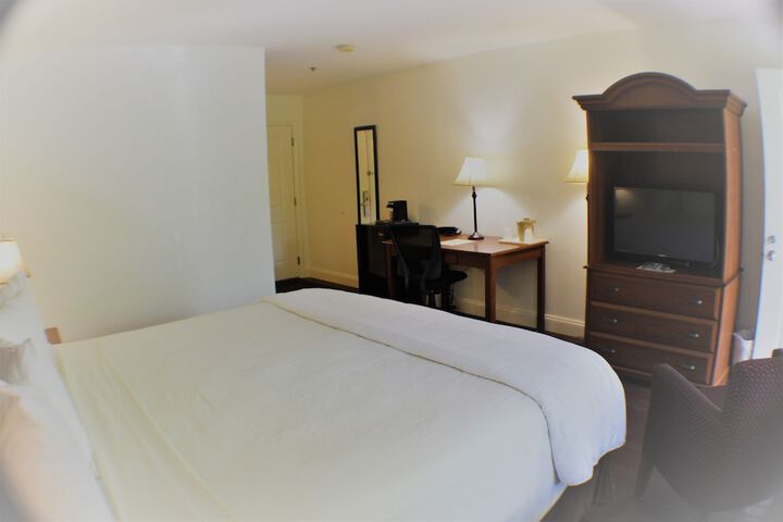 Room 11 of 87