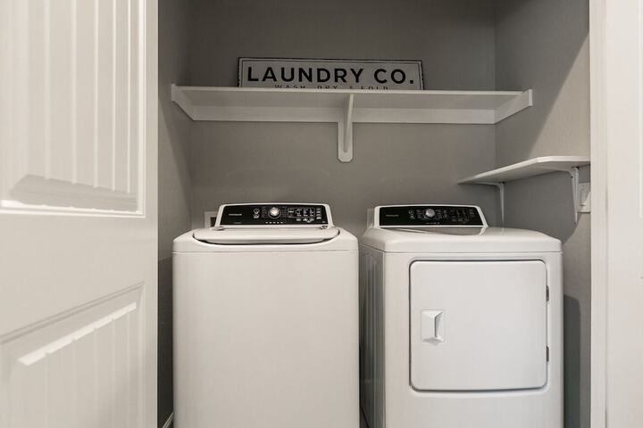 Laundry 28 of 32